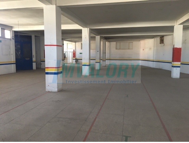 A vendre Immeuble 3400m² Multi-usage Oulfa — 5