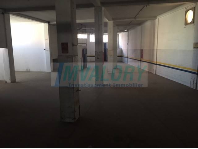 A vendre Immeuble 3400m² Multi-usage Oulfa — 3