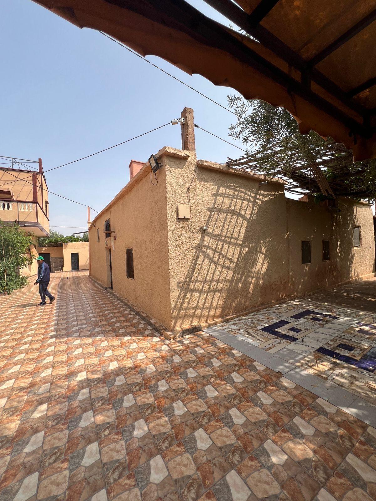 Ferme 2 hectares à vendre route de Fès Marrakech — 2