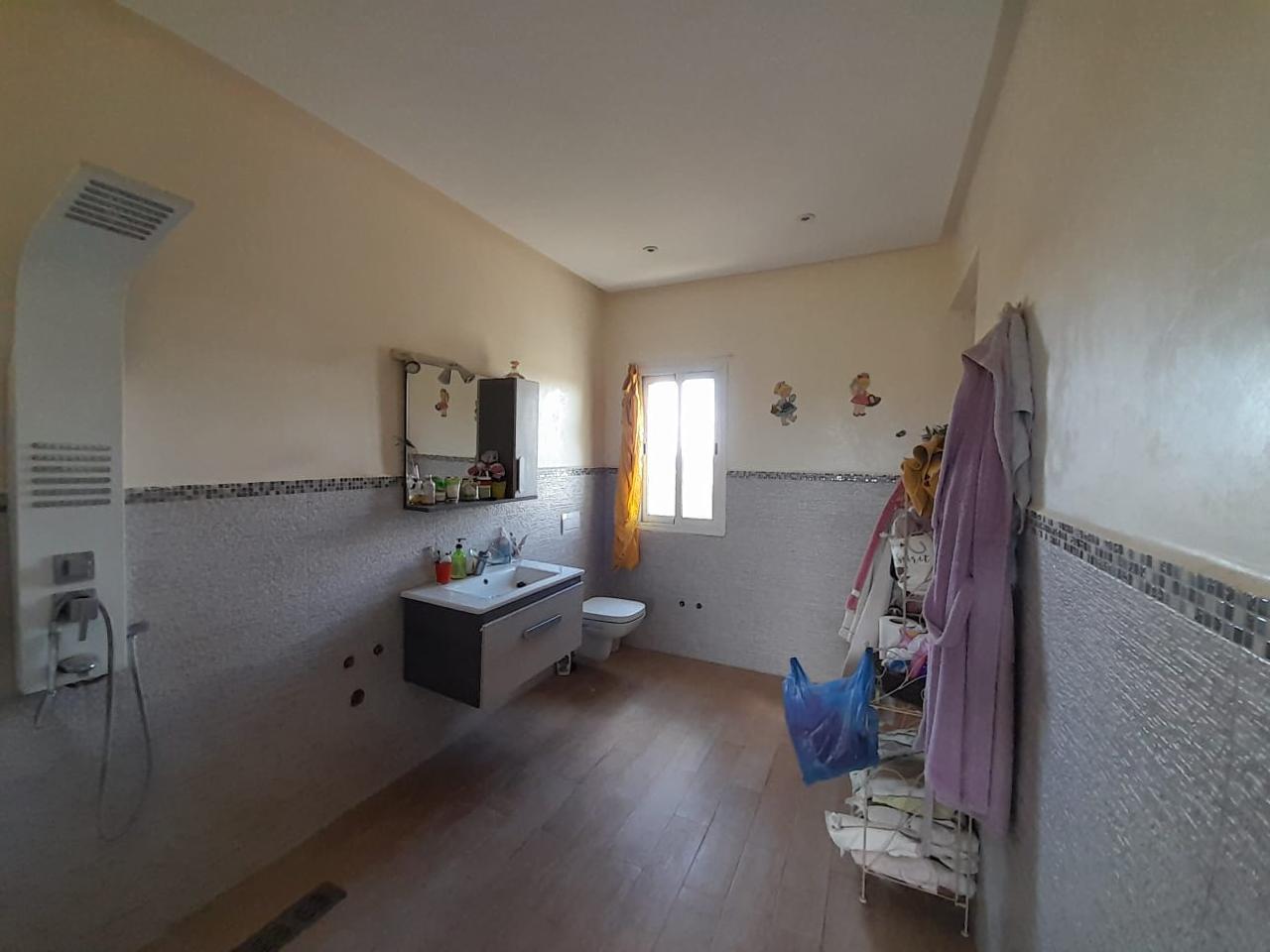 Villa à Vendre 7000 m² kms 20 Route de Fès — 4