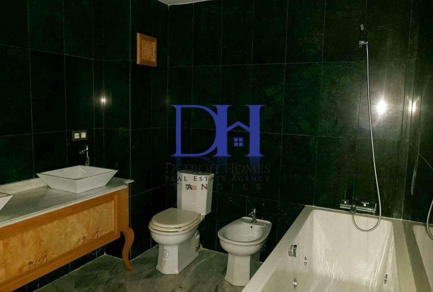 Appartement vide à la location — 6