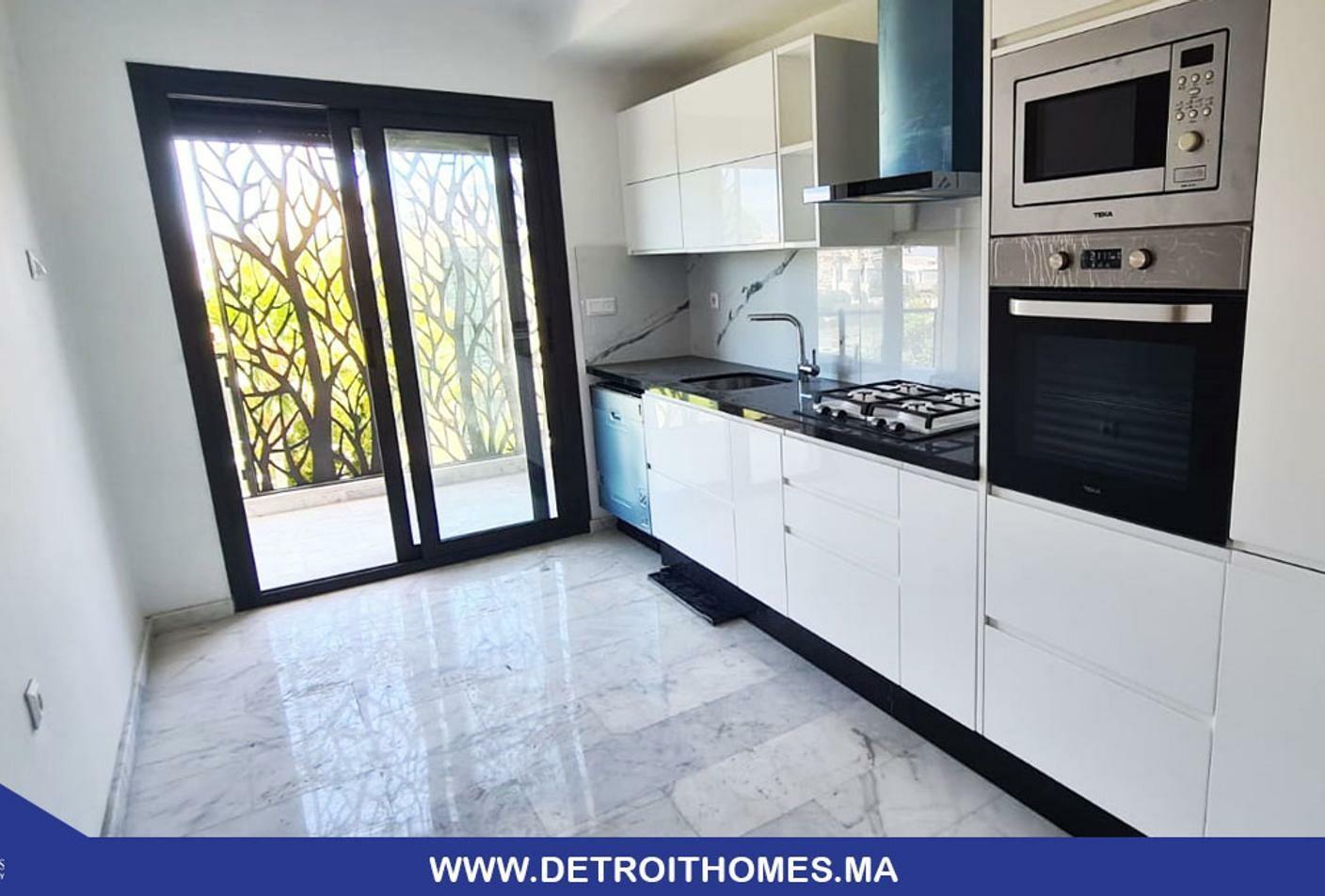 Appartement 136 m² f Centre ville — 8
