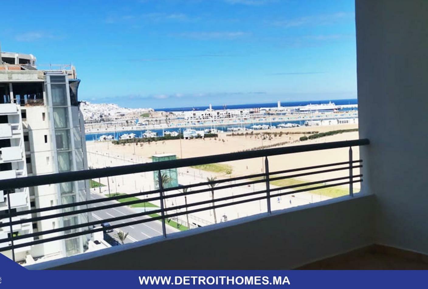 Appartement vide à la location - vue mer