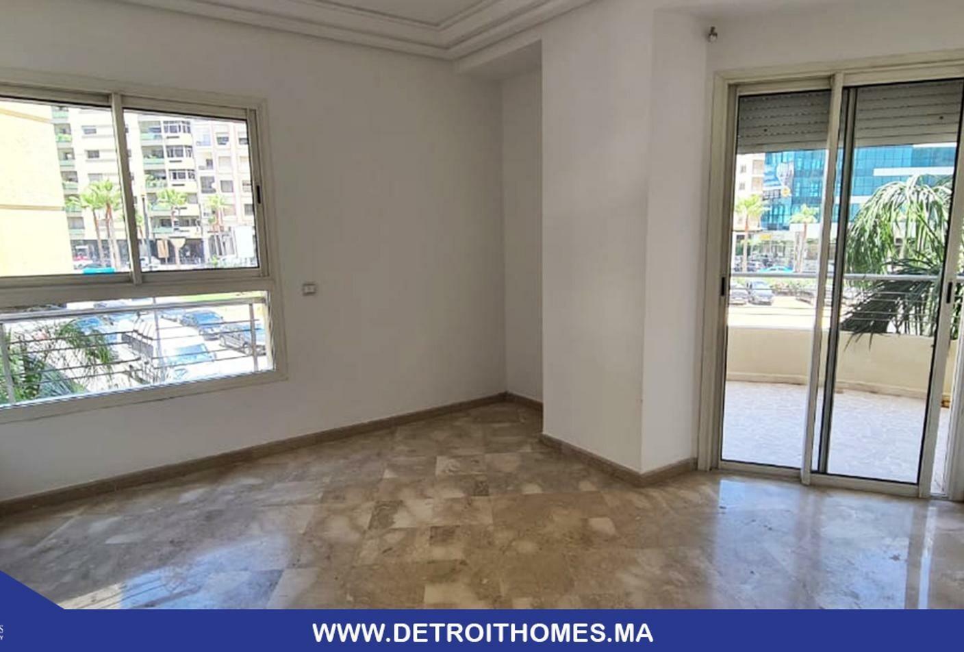 Appartement vide à la location — 3