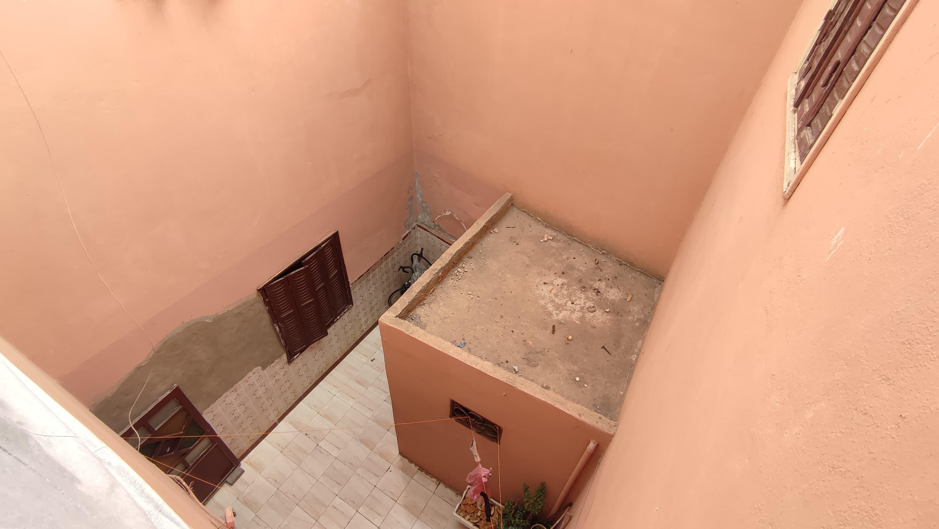 Opportunité Unique : Riad à Rénover Selon Votre Vision — 2