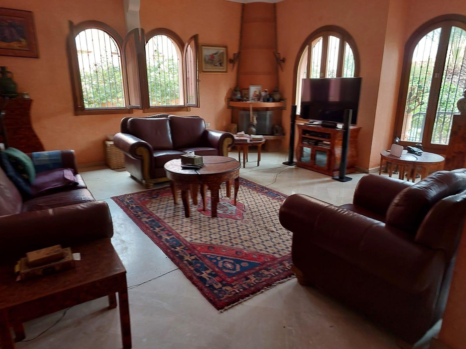 Villa d'exception avec piscine, jardin paysager et sécurité à vendre à Marrakech — 2
