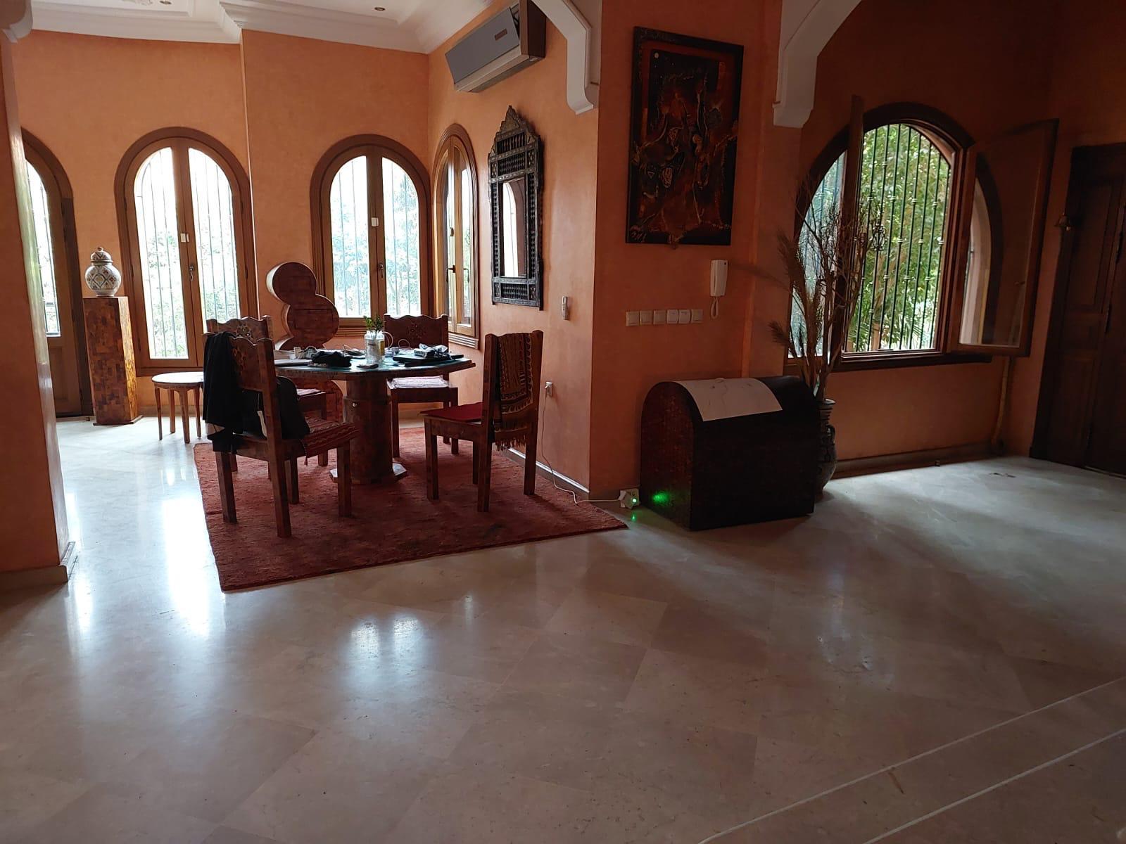 Villa d'exception avec piscine, jardin paysager et sécurité à vendre à Marrakech — 5