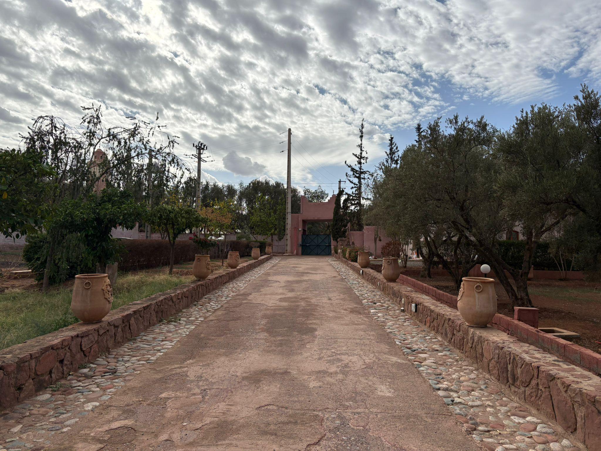 Superbe Propriété de Charme avec Villas d'Invités et Terrain Paysager à Vendre Près de Marrakech — 3