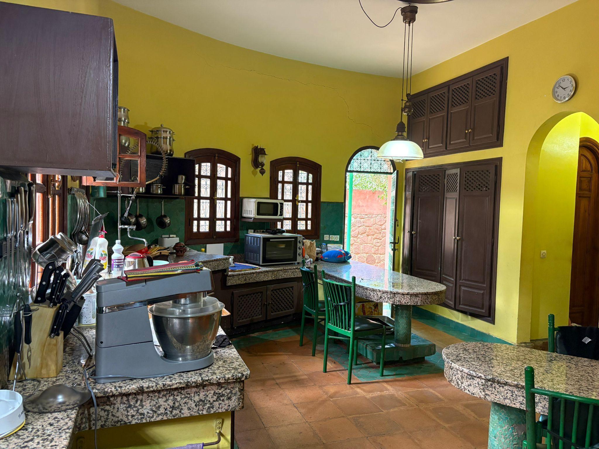 Superbe Propriété de Charme avec Villas d'Invités et Terrain Paysager à Vendre Près de Marrakech — 2