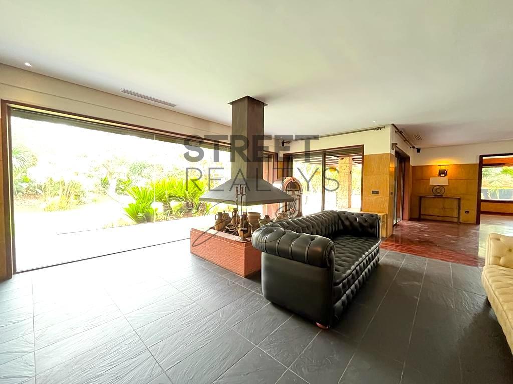 CALIFORNIE CASABLANCA - VENTE D'UNE UNIQUE VILLA "PAGODE" D'INSPIRATION JAPONAISE DE 1.300 M² CONSTRUITS SUR 2.522 M² DE PARC PAYSAGÉ AVEC PISCINE - 4 MASTERS SUITES - PRESTATIONS EXCEPTIONNELLES — 4