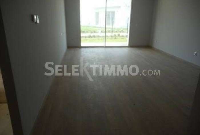 Location Appartement rez de jardin Bouskoura — 3