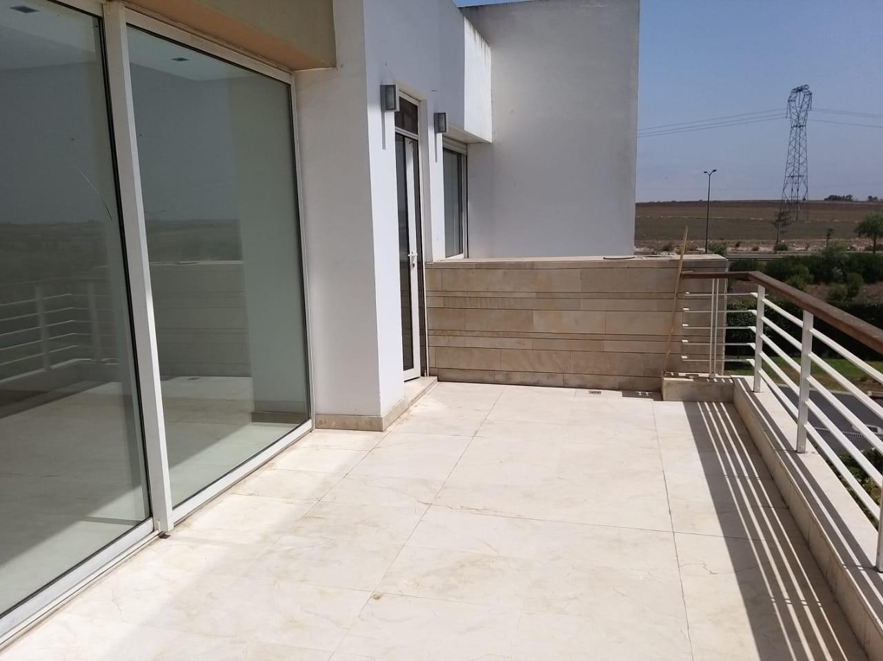 Location Appartement vide Bouskoura — 2