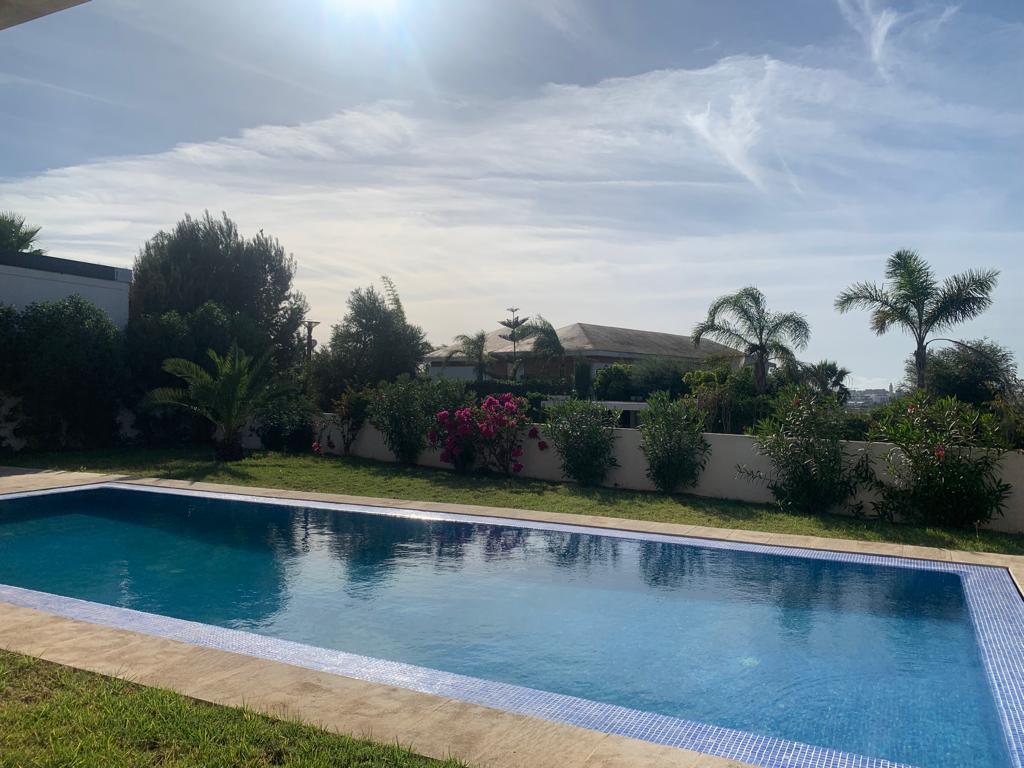 Villa à Vendre à Bouskoura Casablanca — 2