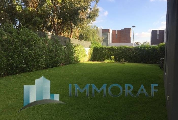 Location Villa  vide  Bouskoura — 2