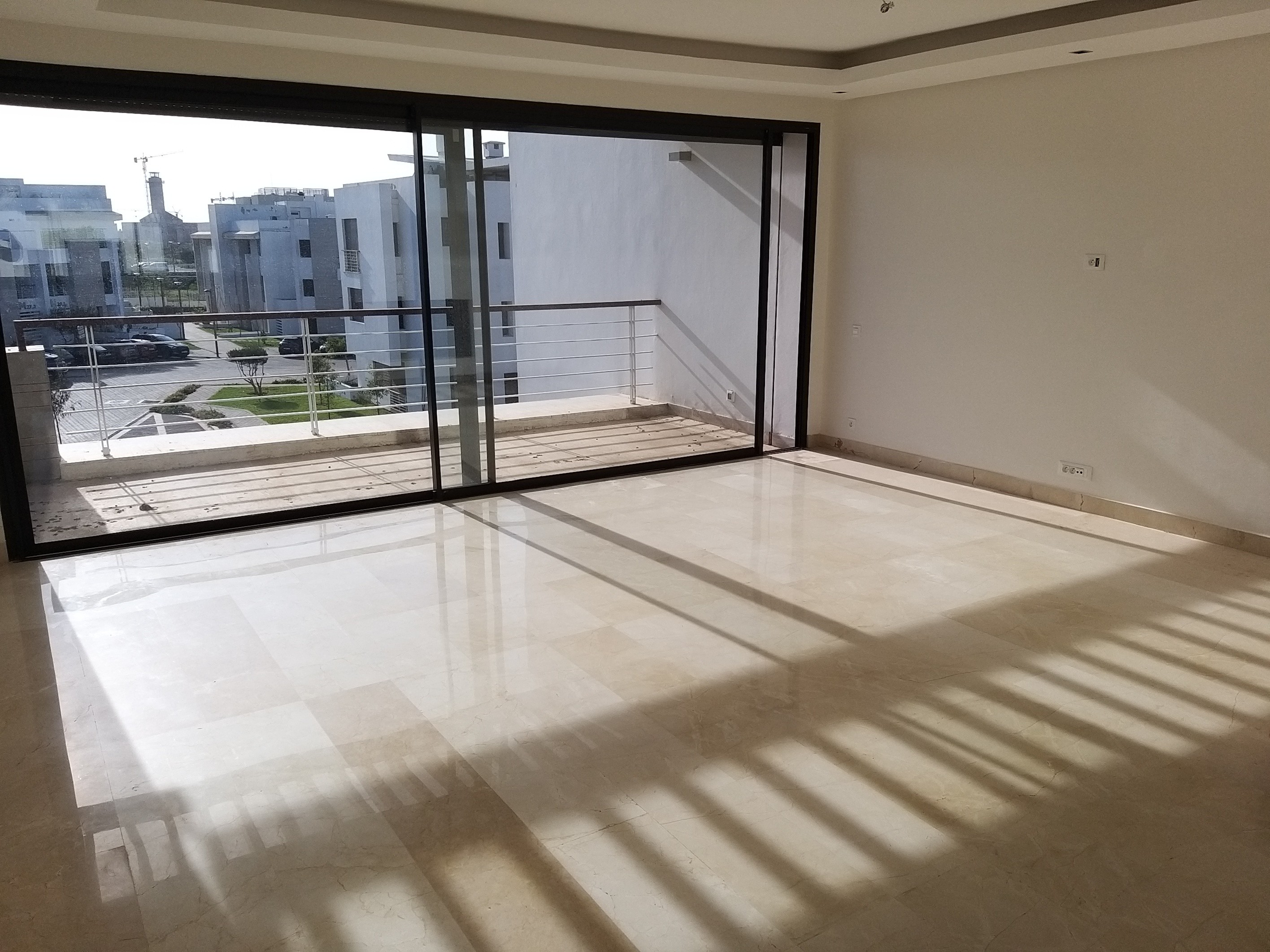 Location Appartement vide Bouskoura — 2