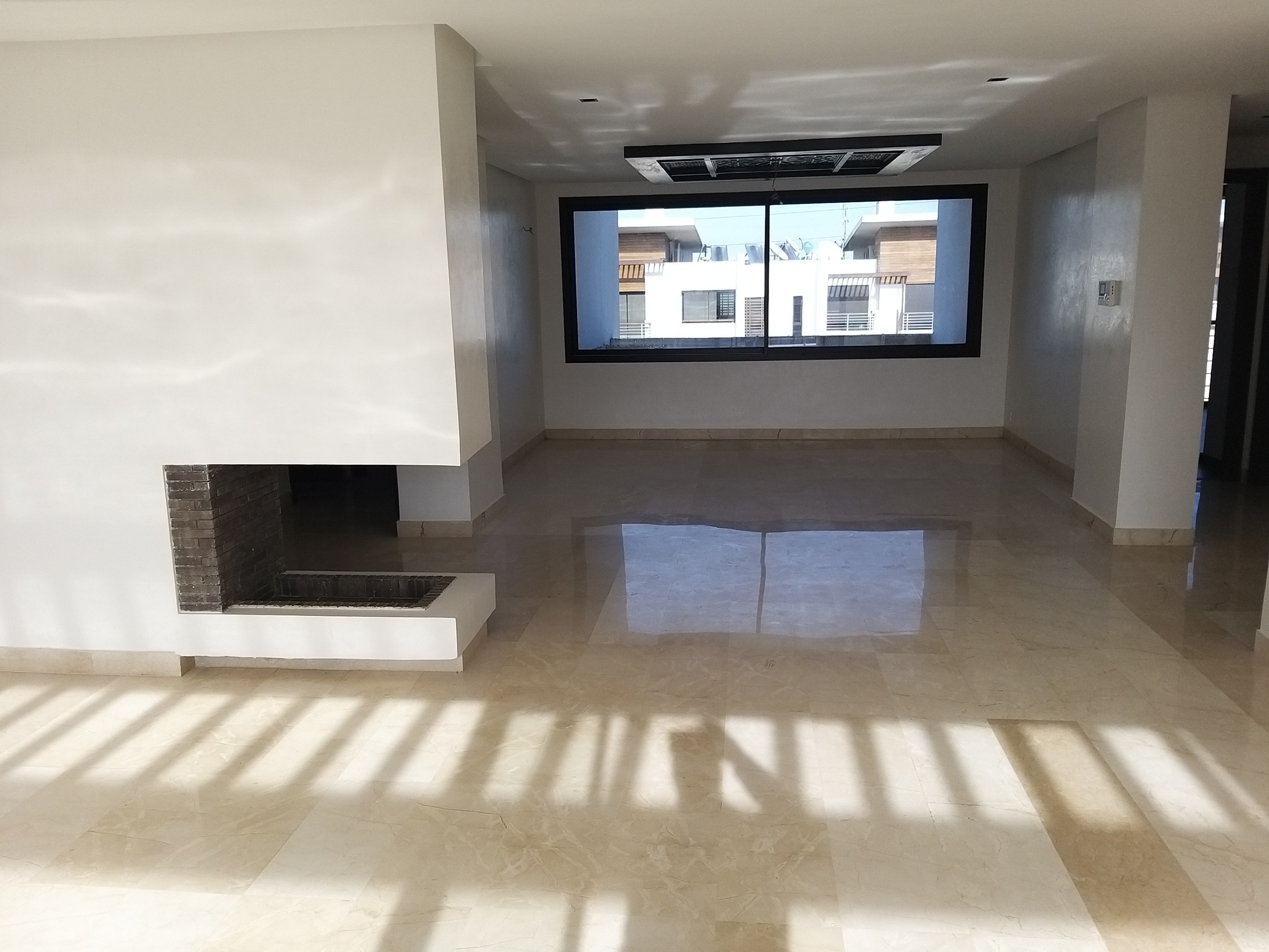 Location Appartement vide Bouskoura — 3