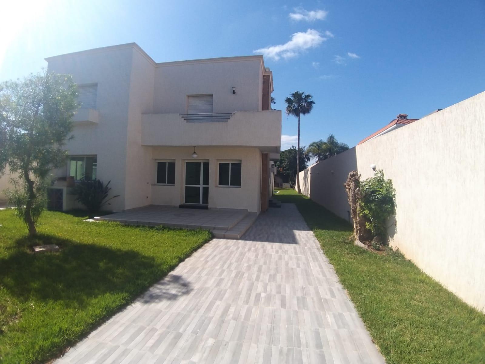 Location Villa Vide À Oasis Casablanca — 2