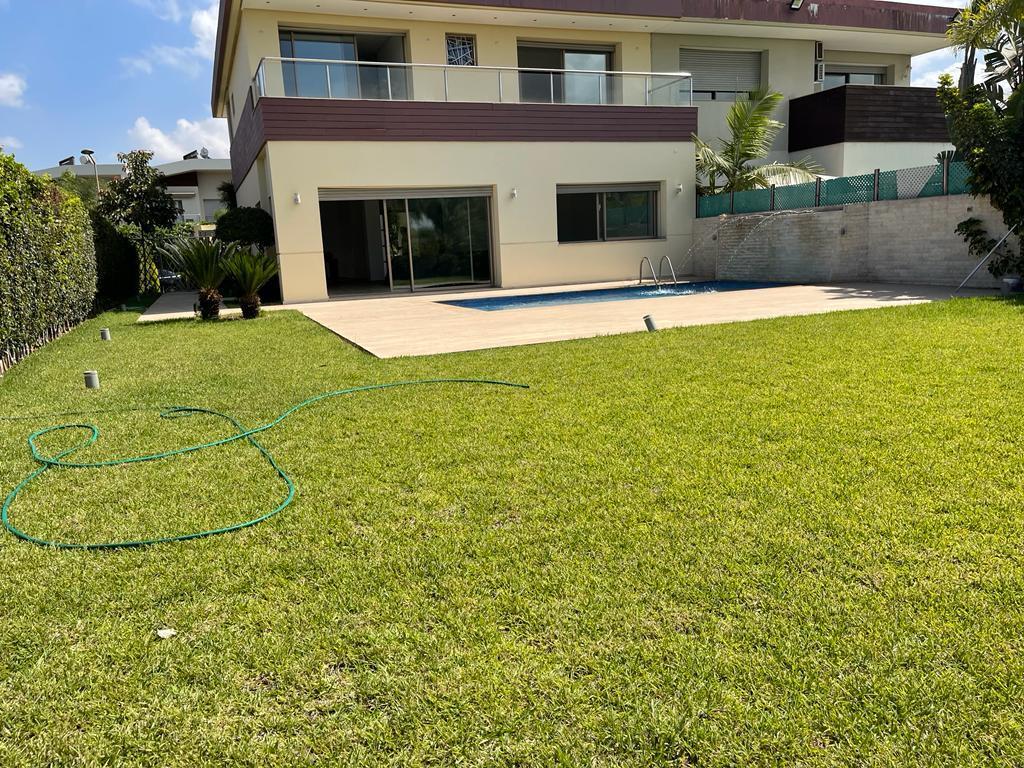 Location Villa Vide Front Du Golf Bouskoura Casablanca