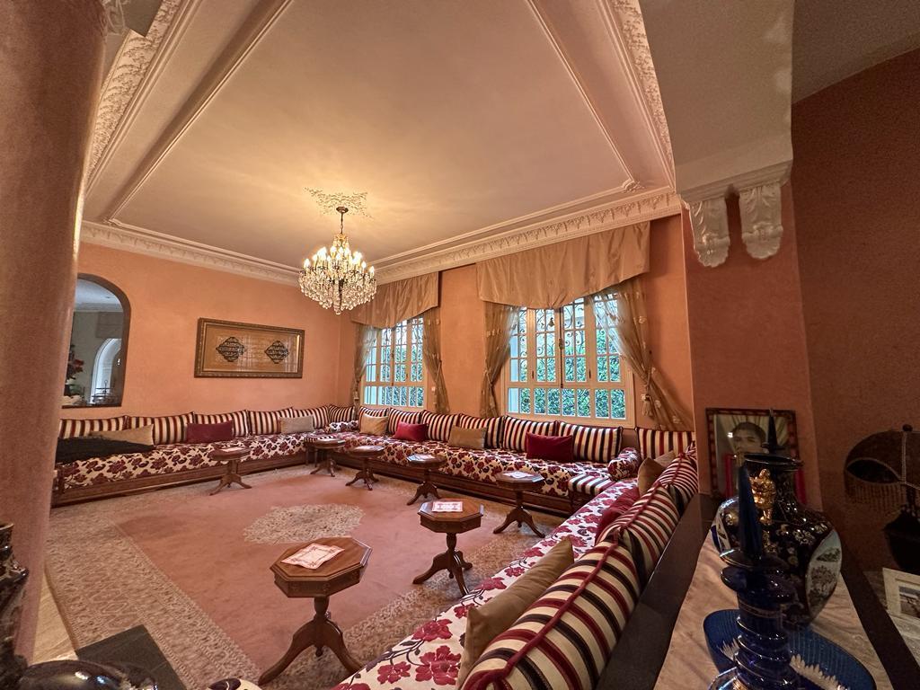 Magnifique Villa À Vendre À Sidi Maarouf — 4