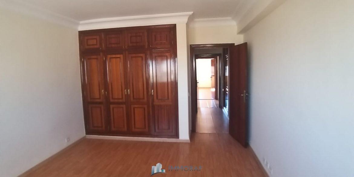 Appartement 164 m² à 2 Mars — 8