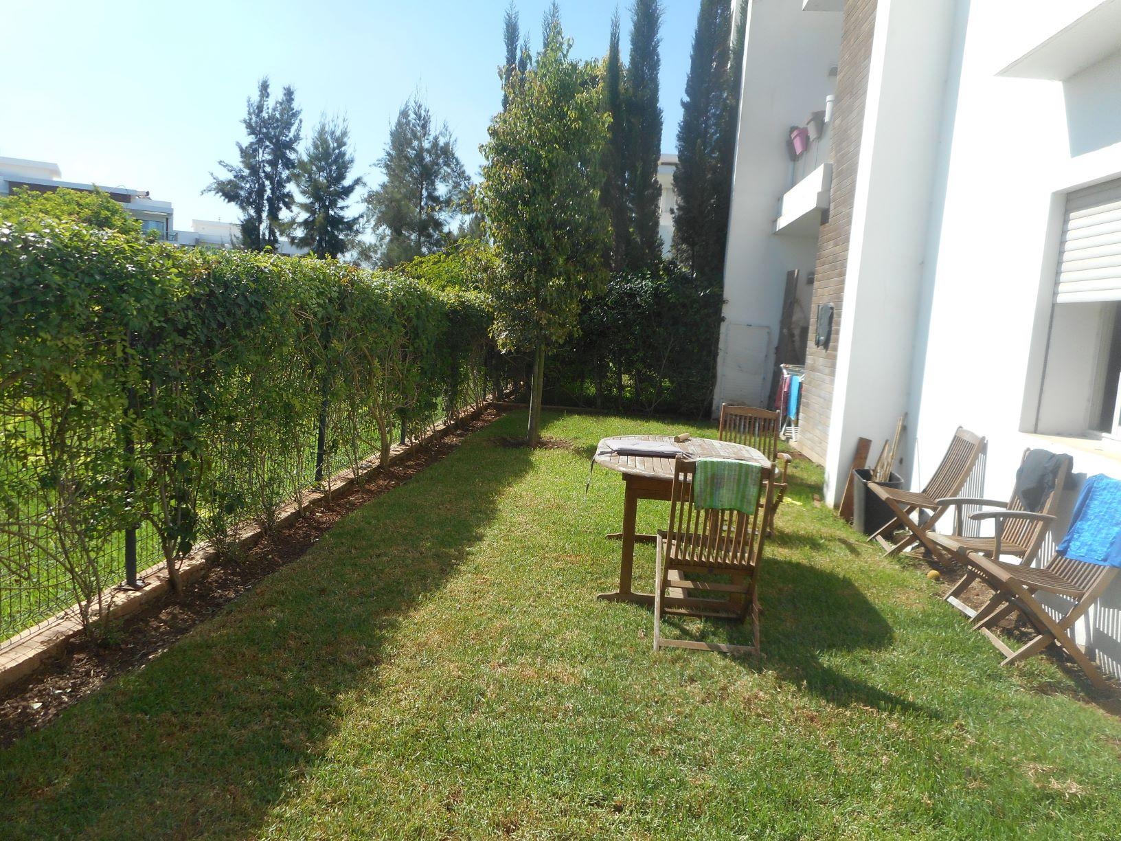 Location Appartement rez de jardin vide Bouskoura