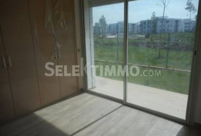 Location Appartement rez de jardin Bouskoura — 4