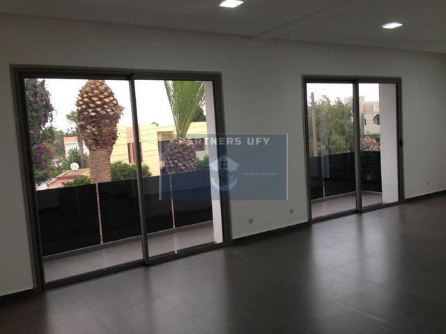 Villa à usage bureaux  construite sur deux niveaux à louer - Casablanca — 4