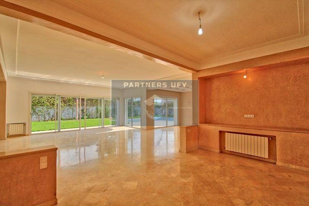 Villa de très haut standing avec un grand jardin et piscine a louer — 3