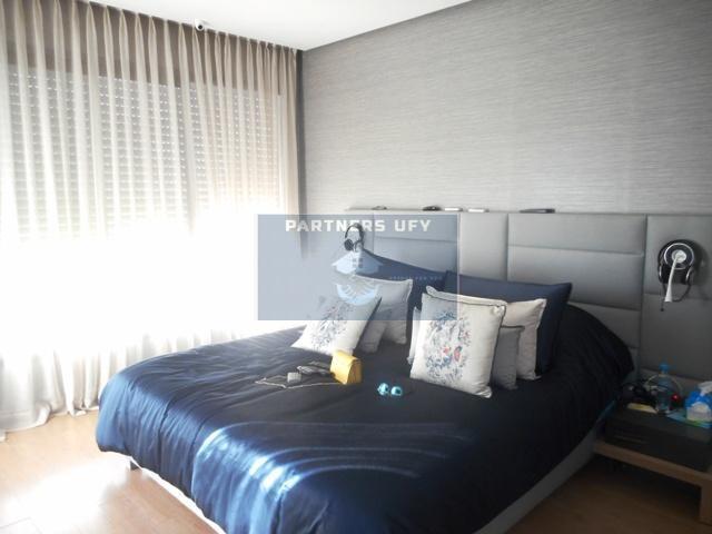 Bel appartement ensoleillé et lumineux à louer vide — 2