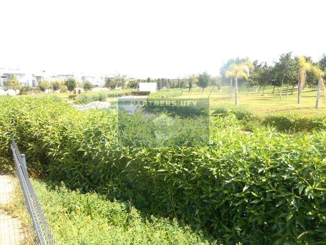 Villa-a-louer  sans vis-à-vis avec beau jardin à louer dans  Résidence Fermée-Bouskoura-Casablanca — 4