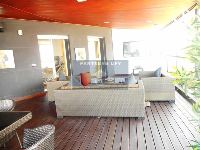 Studio moderne avec belle terrasse et vue mer à louer