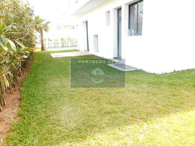 Villa de très haut standing jardin et piscine a louer — 3