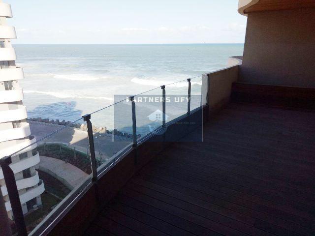 Appartement moderne avec belle terrasse et une vue imprenable sur la mer — 4