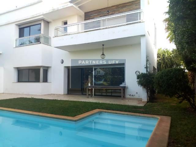 jolie villa avec piscine à louer à pas loin de l'école Belge