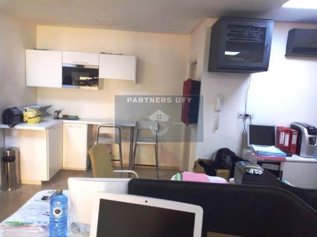 Bureau moderne et fonctionnel sur Boulevard Yaakoub el Mansour — 3