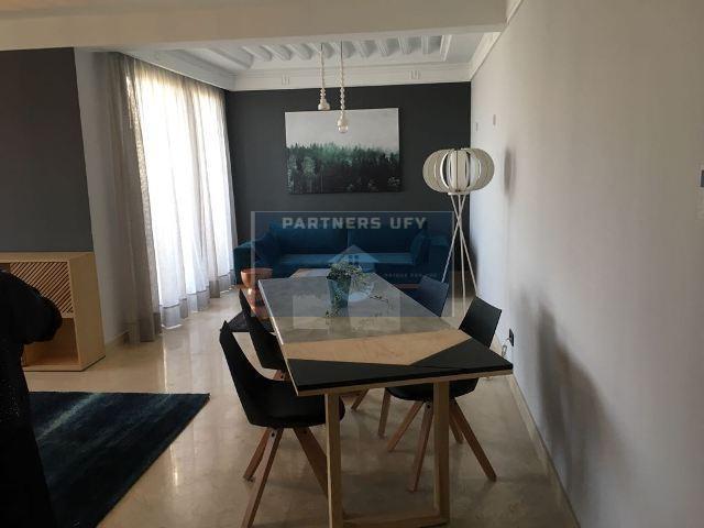 Très bel appartement neuf avec terrasse meublé à louer.