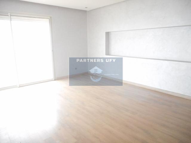 Appartement ensoleillé en résidence fermée — 3