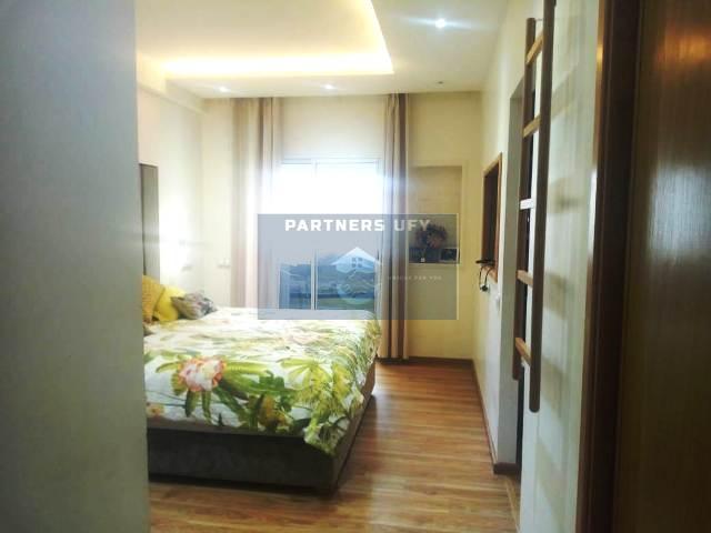 Appartement moderne avec 4 chambres et terrasse à louer en plein Maarif