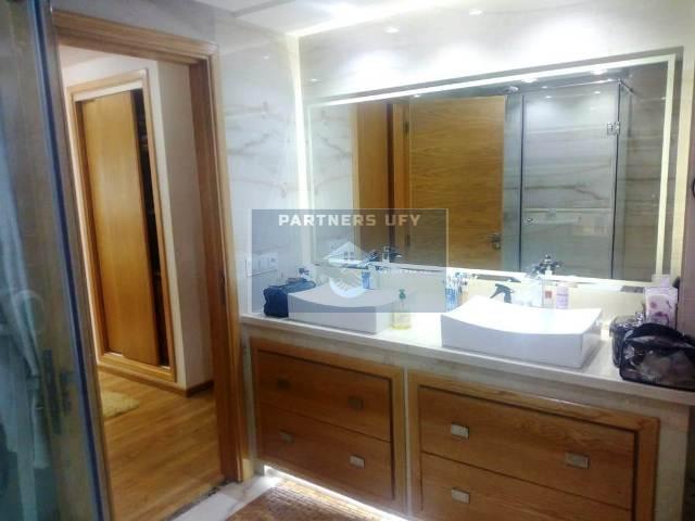 Appartement moderne avec 4 chambres et terrasse à louer en plein Maarif — 2