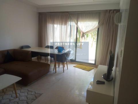Joli appartement meublé en rez de jardin avec piscine et grand jardin a louer. — 2