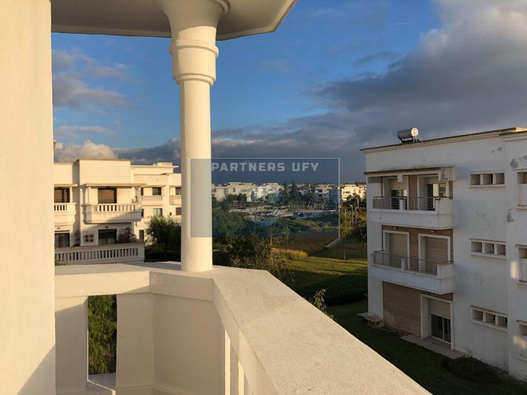 Appartement joliment meublé á louer en plein Bouskoura — 3