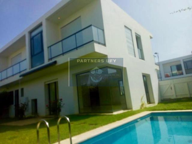 Villa moderne a louer en résidence fermée - Dar bouaaza.