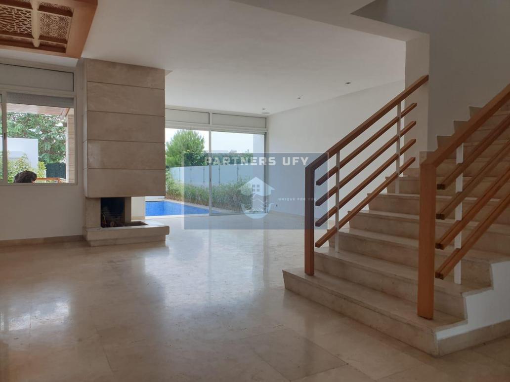 Belle villa á louer en résidence á BOUSKOURA — 3