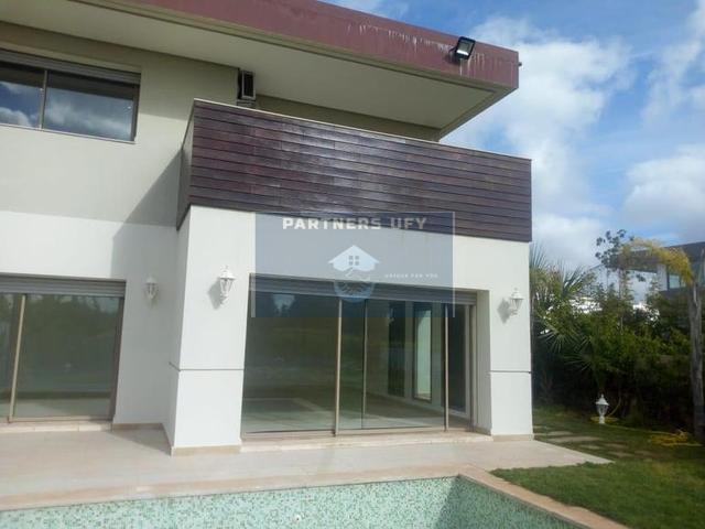 Belle villa á louer en résidence á BOUSKOURA — 4