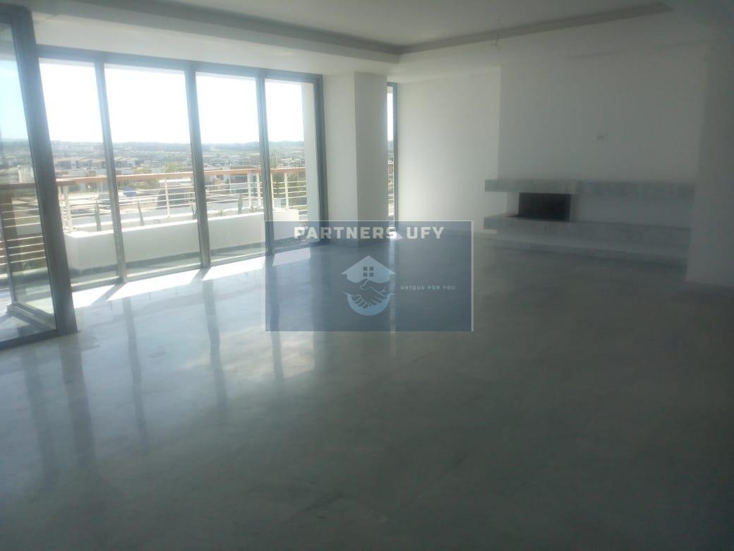 Appartement moderne à louer en résidence fermée-Bouskoura