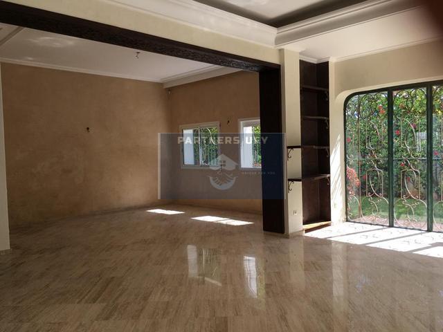 SUPER BELLE VILLA ENSOLEILLÉE SITUÉE A AIN DIAB — 2
