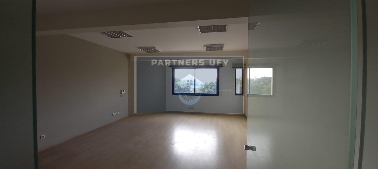 Bureau moderne à louer en plein boulevard d'Anfa - Casablanca — 2