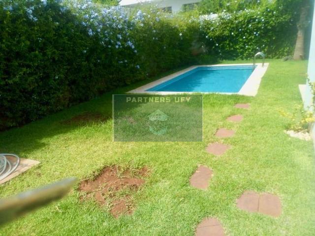 Villa moderne a louer en résidence fermée - Dar bouaaza. — 4