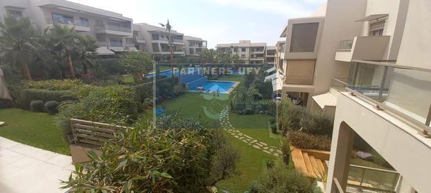 JOLI APPARTEMENT A BOUSKOURA AVEC VUE SUR PISCINCE