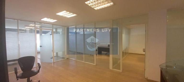 LOCATION DE BUREAU BEAU MODERNE SUR BOULEVARD D'ANFA — 6